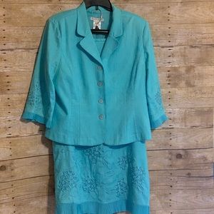 Ladies Dressy Skirt Suite